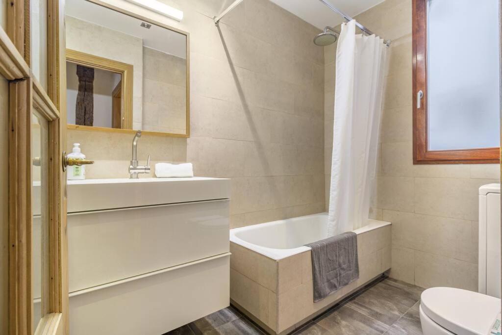 Sea Views In The Heart Of The Old Town Apartman Castro Urdiales Kültér fotó