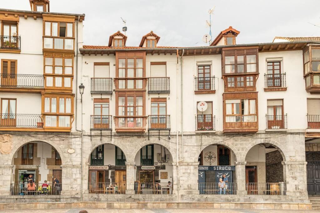 Sea Views In The Heart Of The Old Town Apartman Castro Urdiales Kültér fotó