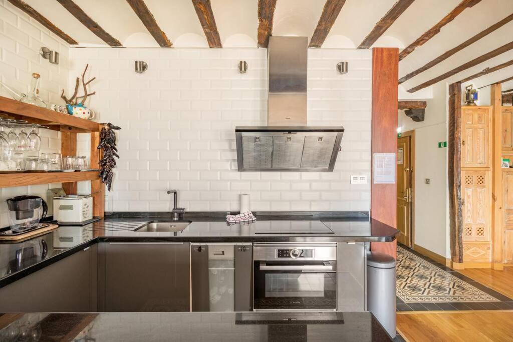 Sea Views In The Heart Of The Old Town Apartman Castro Urdiales Kültér fotó